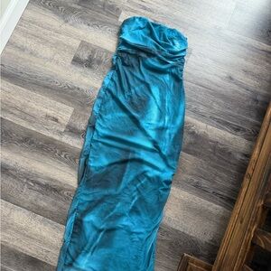 Elegant Teal Strapless Gown